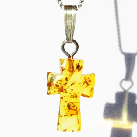 Small Amber Pendant Cross