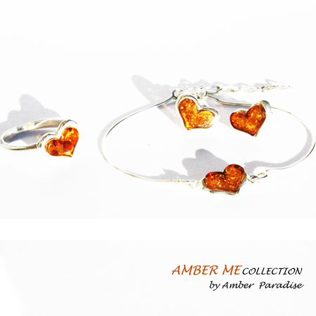 Honey Amber Studs - Hearts