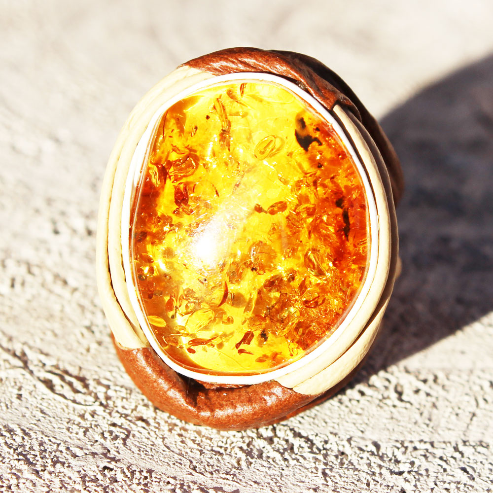 Baltic Amber - Leather Ring 18