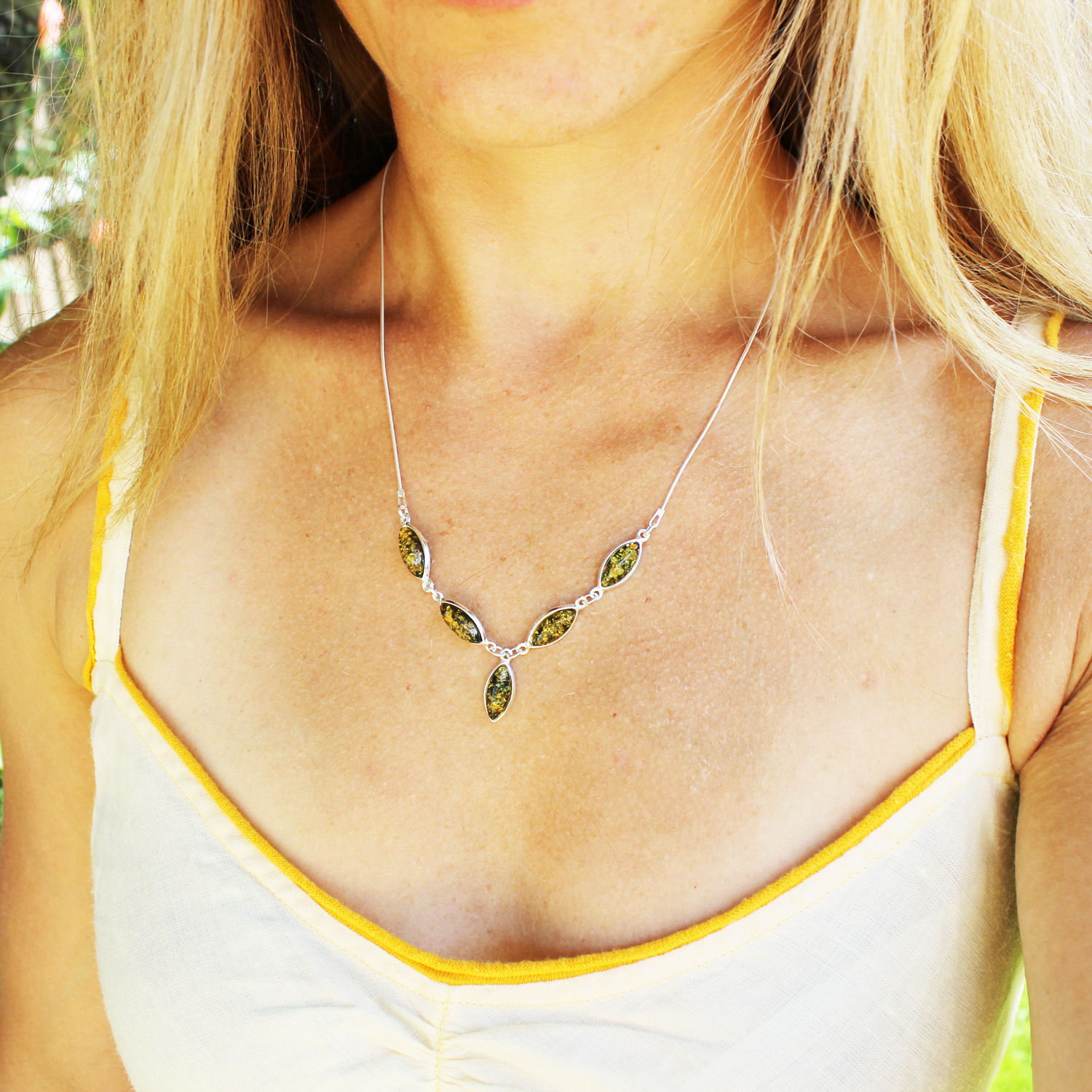 Amber Silver Green Necklace 6163