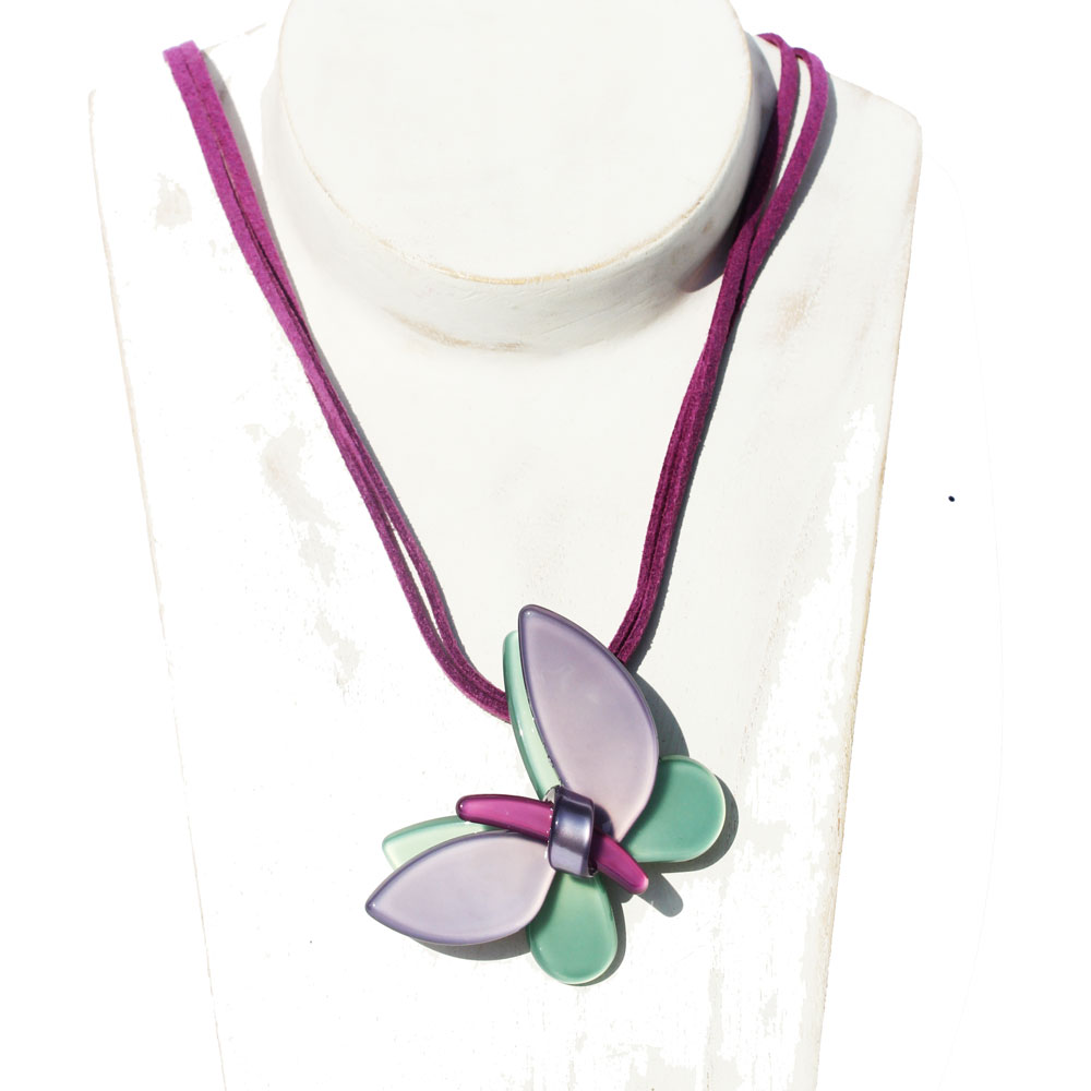 Pretty Butterfly Pendant-Necklace 1532