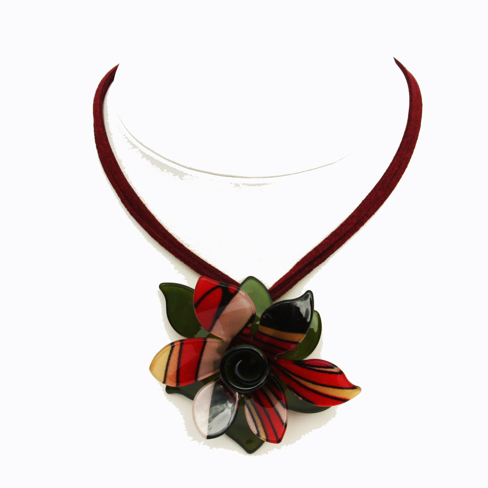 Stylish Flower Pendant-Necklace 1535