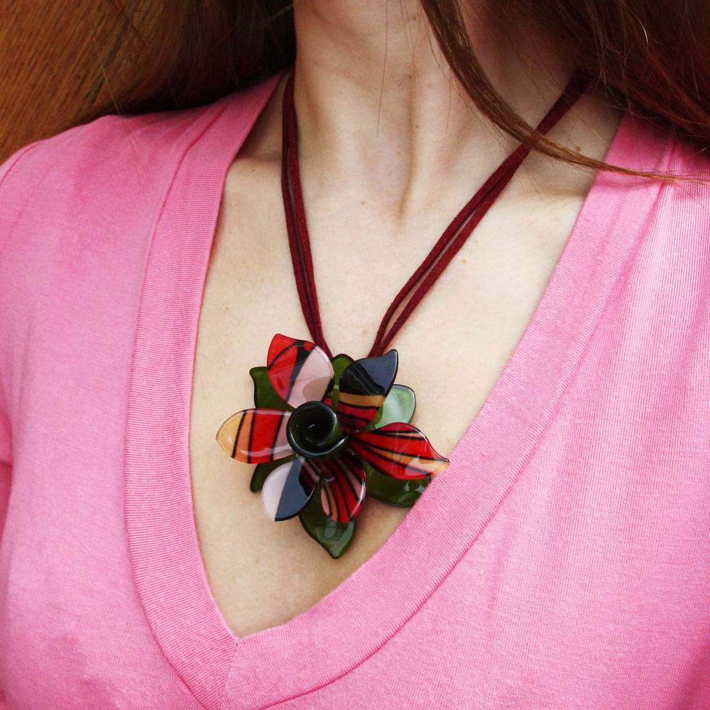 Stylish Flower Pendant-Necklace 1535