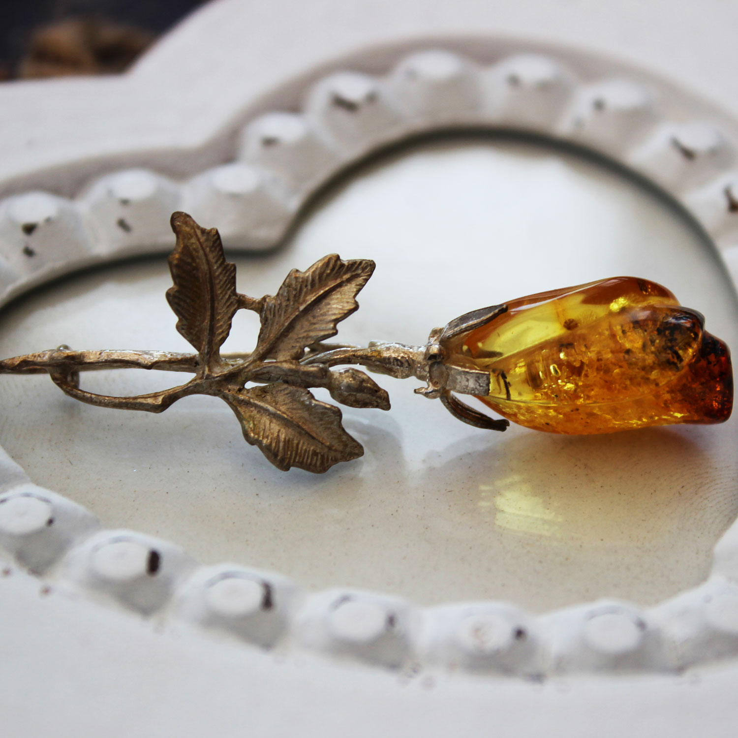 Golden Amber Brooch Rose