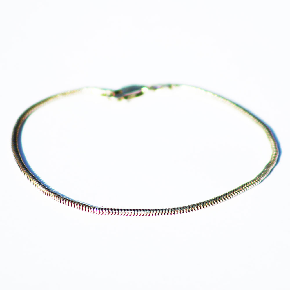 Silver round snake bracelet 7.5 inch