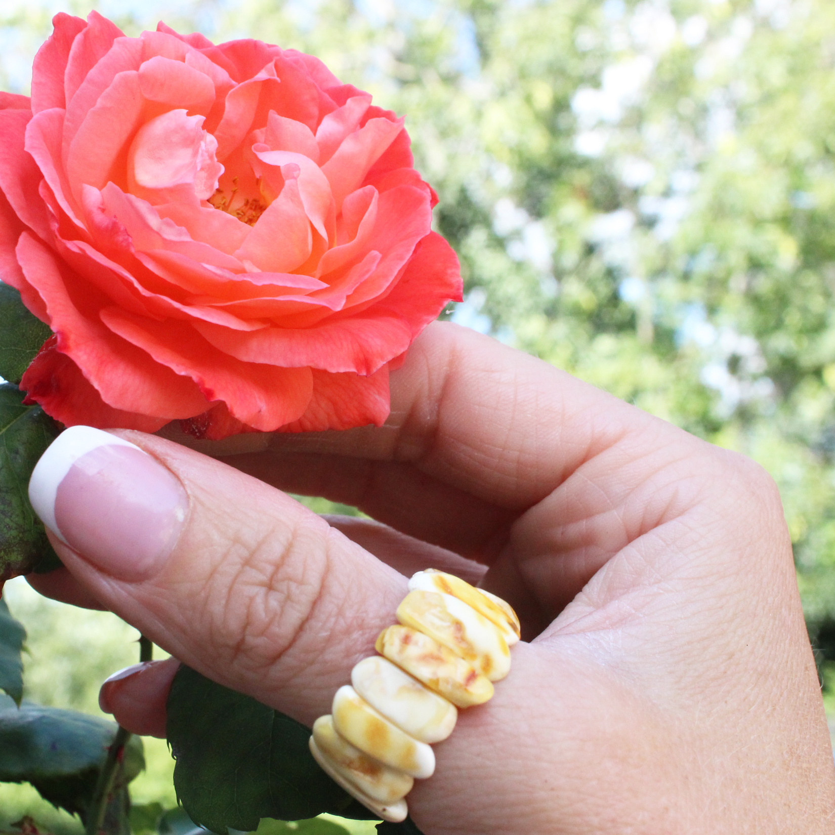 Butter Amber Stretch Ring 